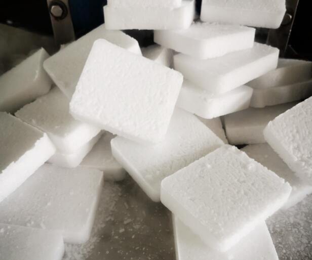 泸州干冰：透明的冰晶世界